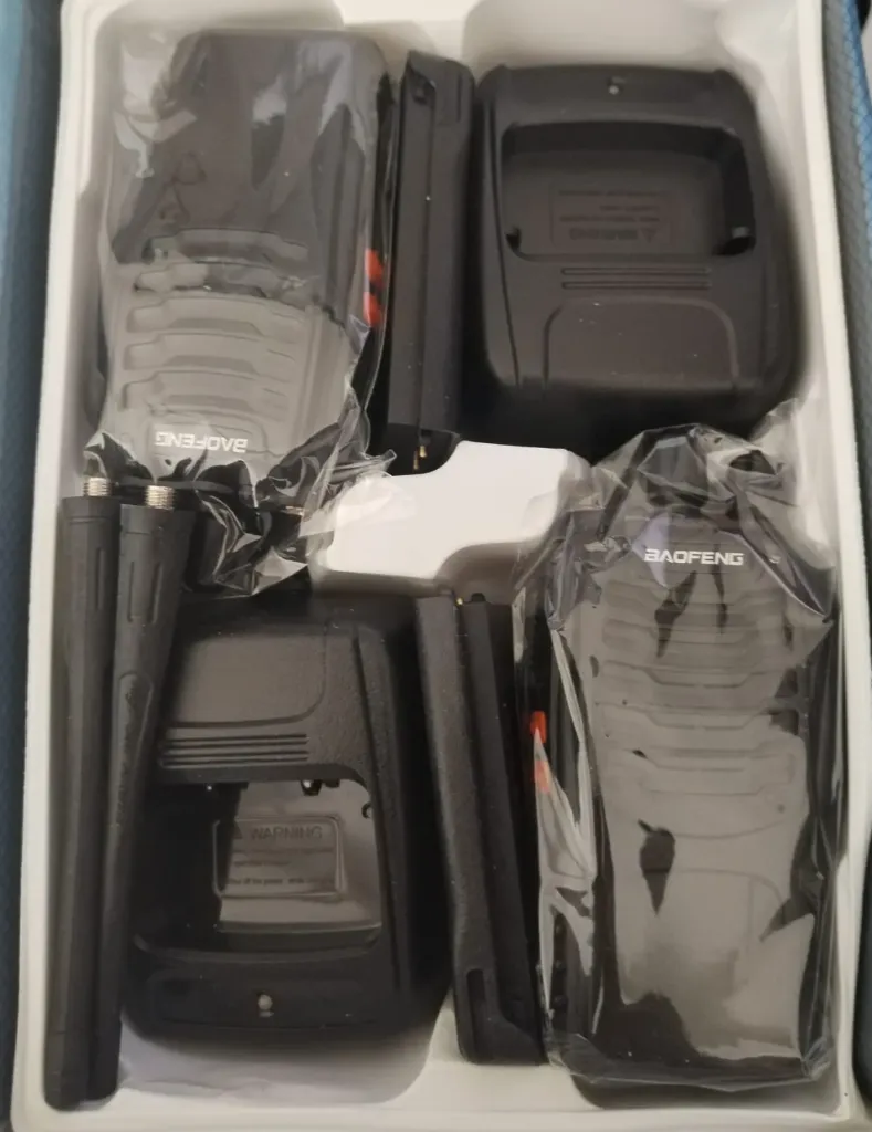 KIT DUO RADIOS BAOFENG BF-888S