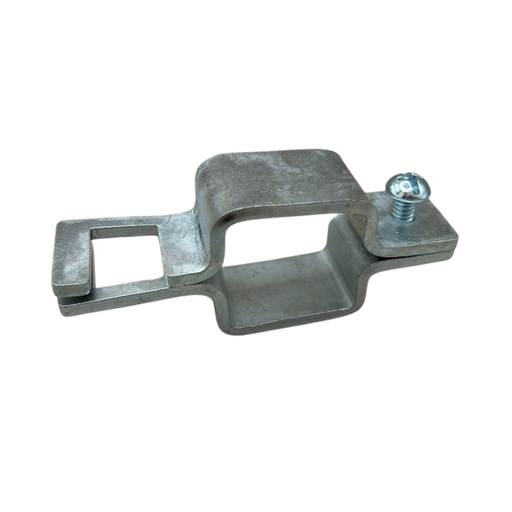 [920-197-C] ABRAZADERA (CINCHO) P/TUBO DE ASPERSORA DE 1 1/4" C/TORNILLO